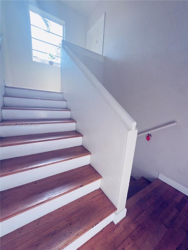 Building Photo - 350 84th St