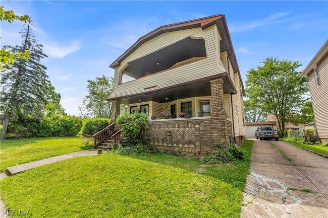 Building Photo - 14614 Glendale Ave