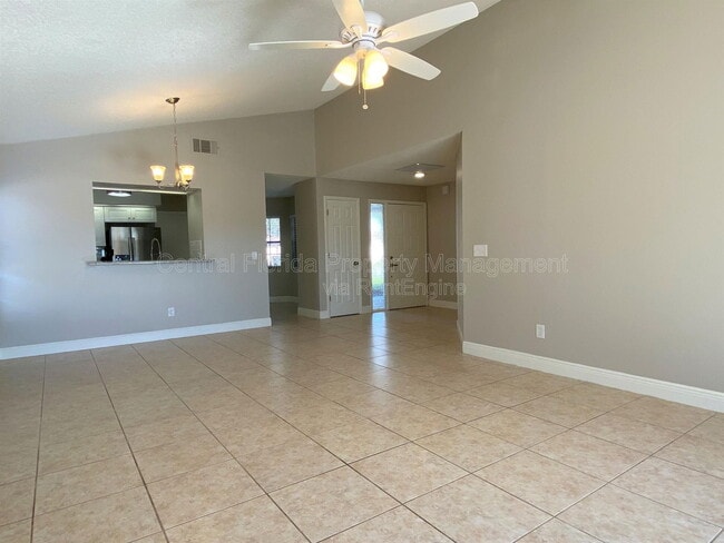 Building Photo - 281 Chicago Woods Cir