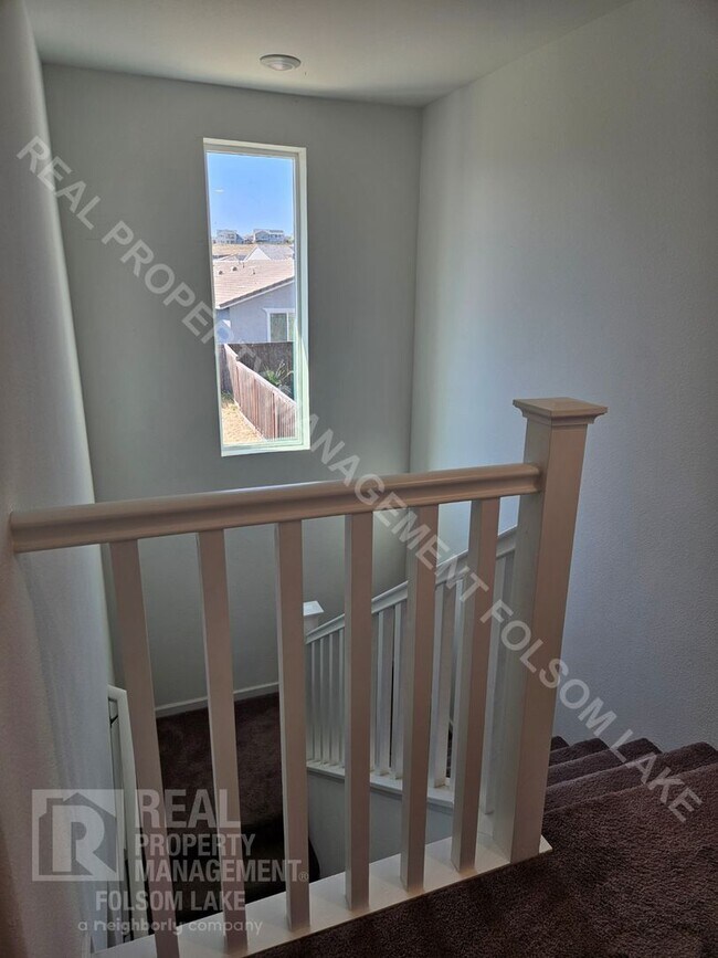 Building Photo - Quiet 4bd 3ba home in Folsom Ranch