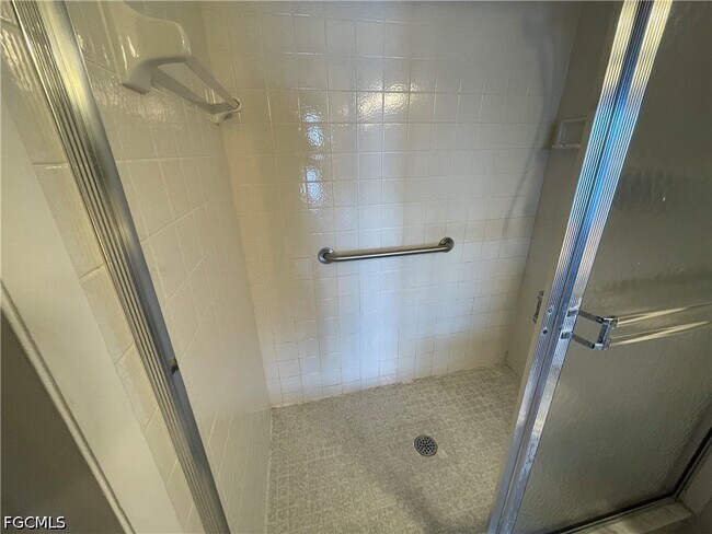 Building Photo - 131 SW 47th Terrace