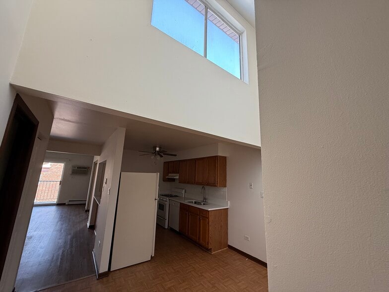 Building Photo - 490 Pleasant Run Dr