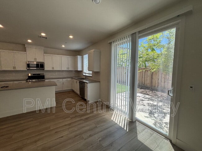 Building Photo - 3226 Tibidabo St