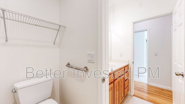 Building Photo - 106 Lafayette Dr