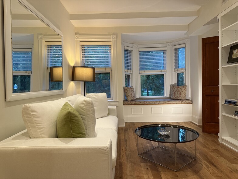 Living area - 3042 R St NW