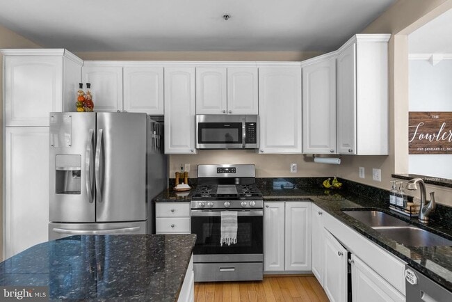 Building Photo - 2940 Huntington Grove Square
