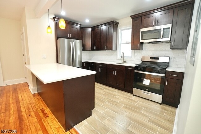Building Photo - 24 Hornblower Ave