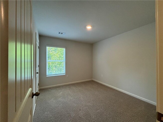 Building Photo - 472 Stoneybrook Dr