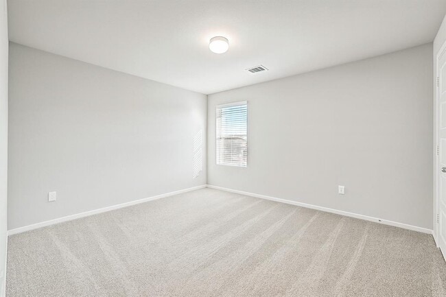 Building Photo - 342 Jade St