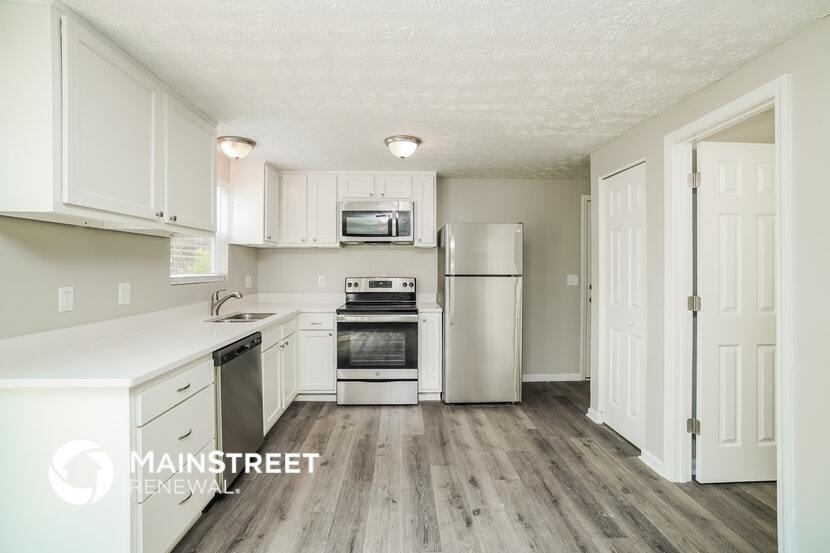 Building Photo - 696 Maclam Dr