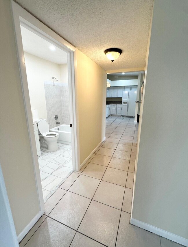 Building Photo - 15484 Lakes of Delray Blvd