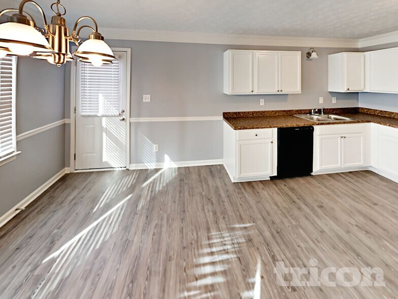 Building Photo - 100 Beaverdam Ct