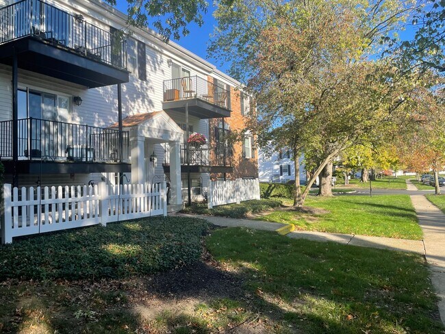 Primary Photo - 5285 Portland St