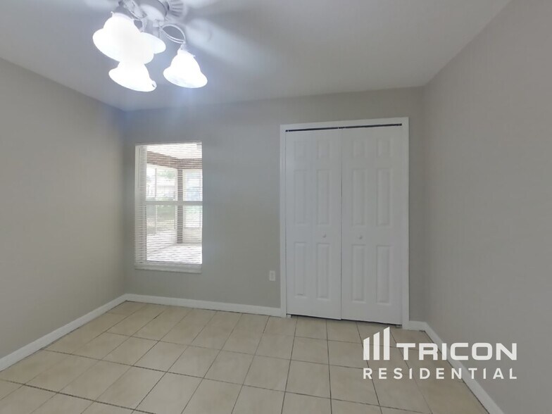 Building Photo - 4369 Montano Ave