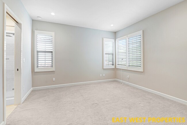 Building Photo - 117 Soaring Eagle