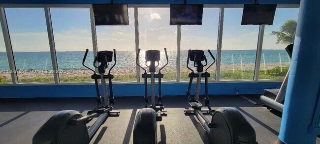 Building Photo - 5401 Collins Ave