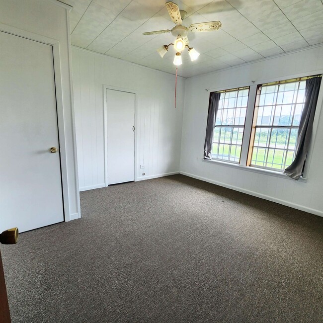 Building Photo - 1031 W Verdine St