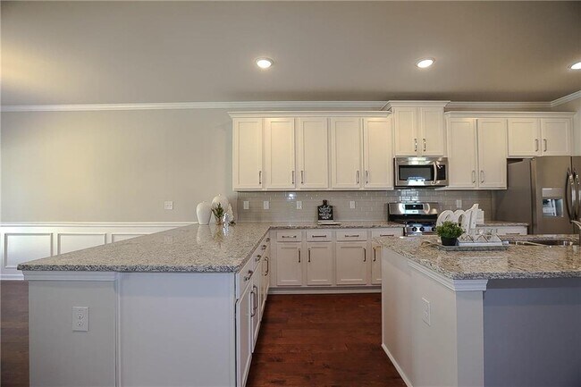 Building Photo - 2304 Shetley Creek Dr