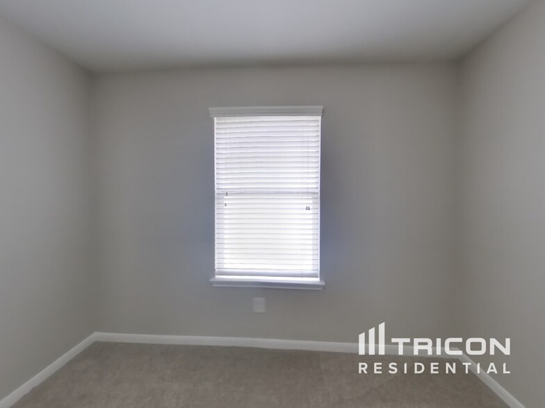 Building Photo - 6314 Austinville Dr