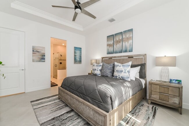 Building Photo - Luxury Home in Greyhawk Community – Naples, FL