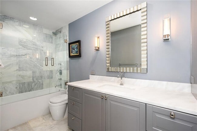 Building Photo - 2575 Peachtree Rd NE