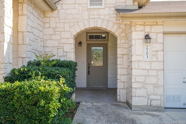 Building Photo - 7703 Wexford Square