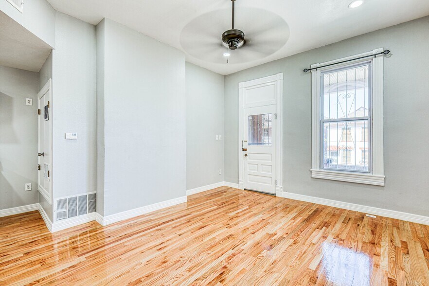 Building Photo - 1123 N El Paso St