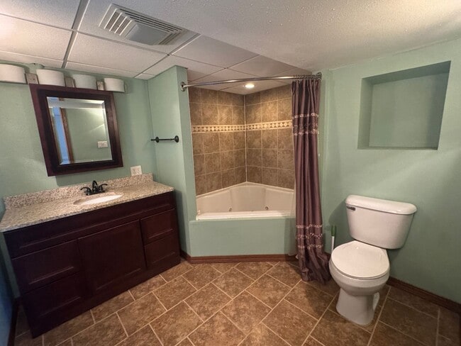 Building Photo - Nice House for Rent