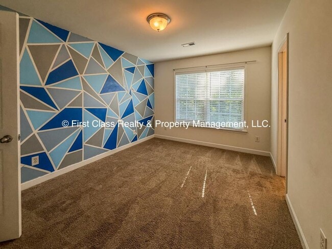 Building Photo - 710 Tavern Ct