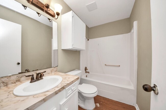 Building Photo - 1006 Perry St