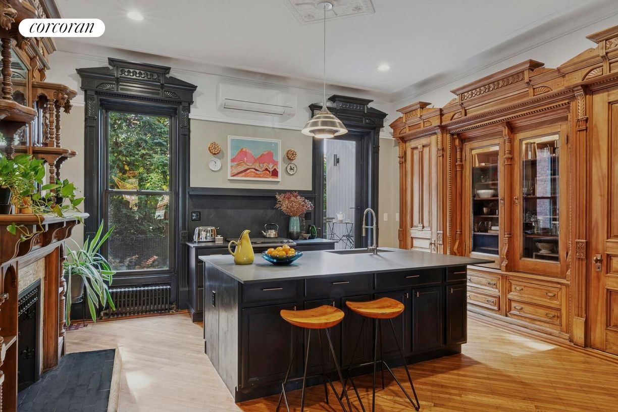 Building Photo - 58 Macon St