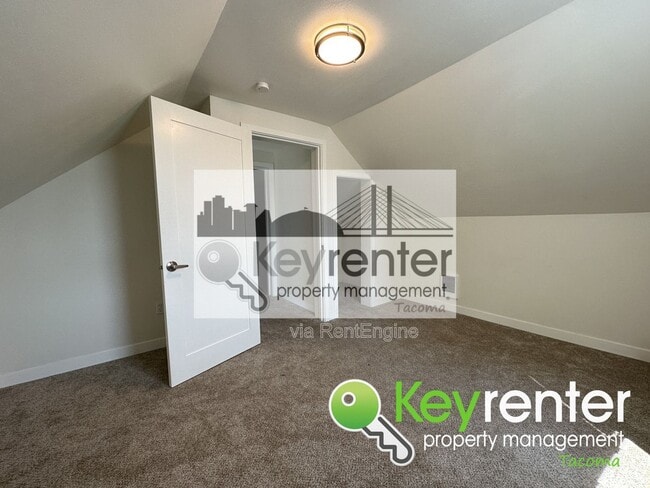 Building Photo - 1435 E 32nd St