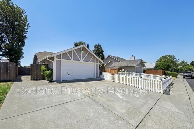 Building Photo - 309 Nancy Ln