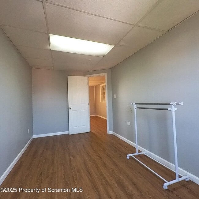 Building Photo - 919 Wood St