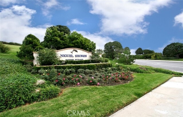 Building Photo - 33821 Via Capri Ave