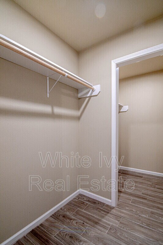 Building Photo - 875 FM 1696