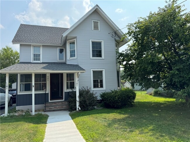 Primary Photo - 409 W Broad St