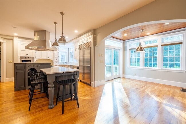 Building Photo - 3 W Hollow