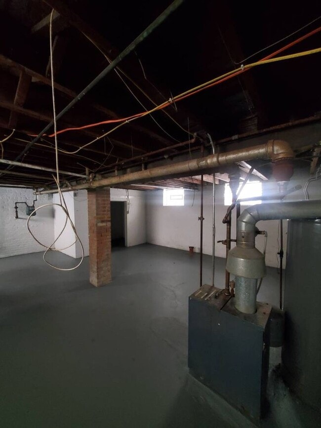 Building Photo - Charming 3-Bedroom Home Offering Comfort, Space & Modern Updates