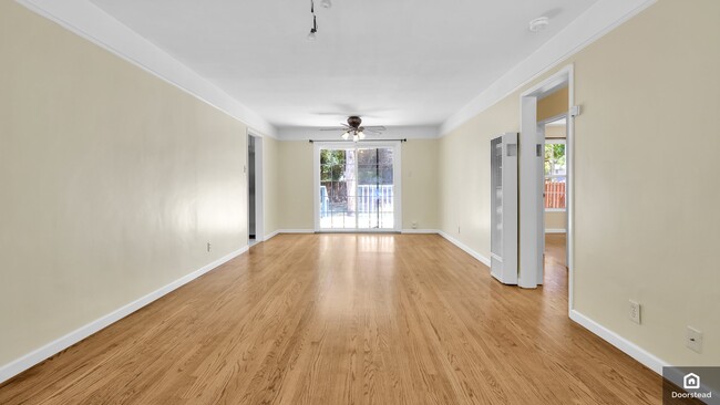 Building Photo - 518 Yuba St