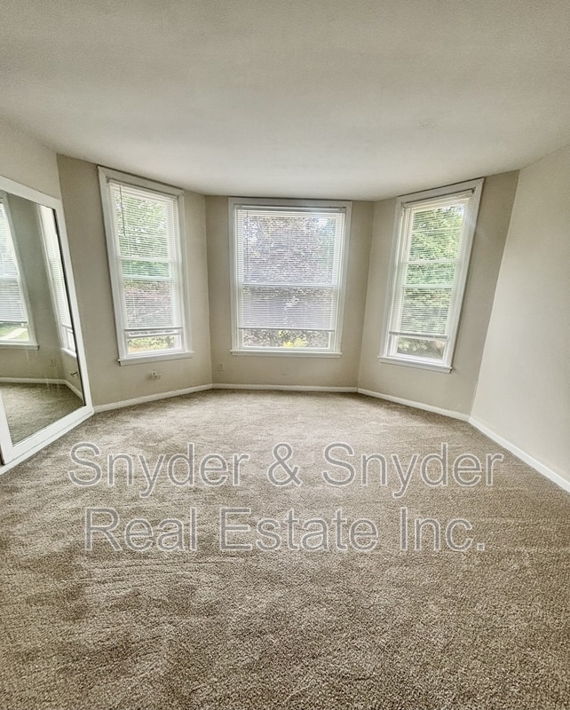 Building Photo - 51 Oakdale Ct