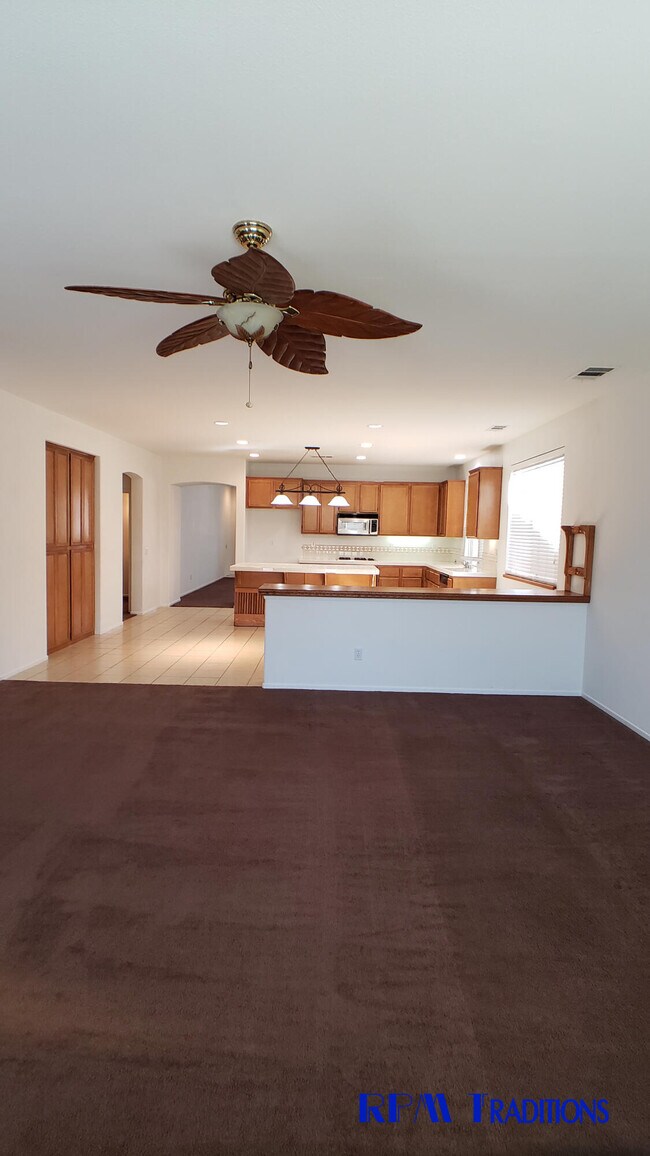 Building Photo - 3048 W Lingard St