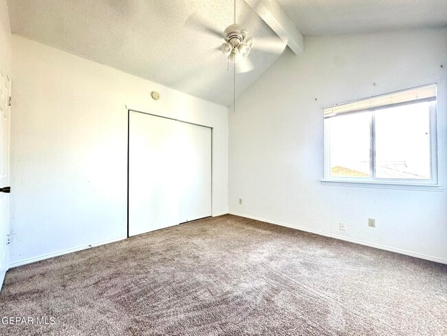 Building Photo - 2218 Seagull Dr