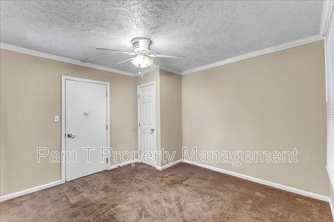 Building Photo - 2019 E 59th St