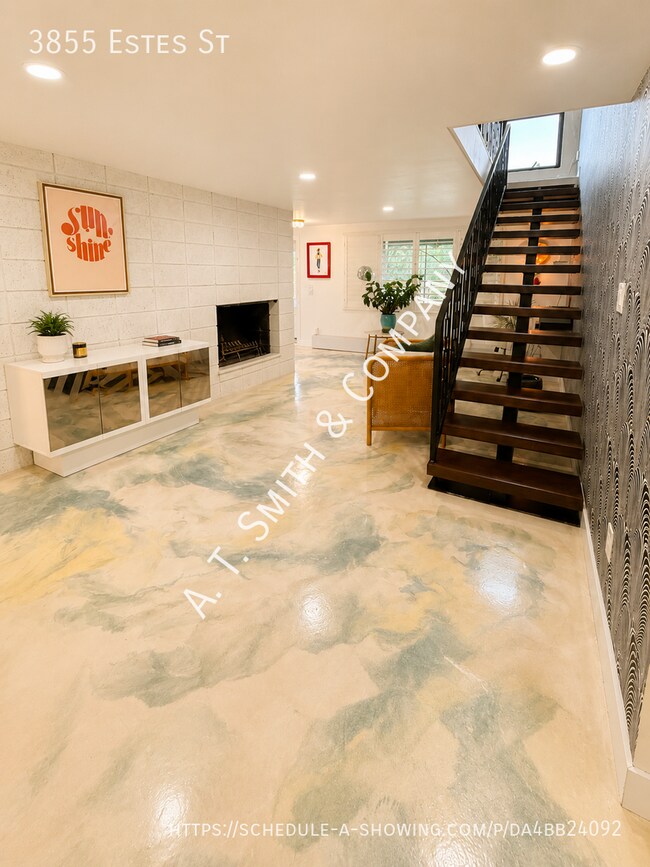 Building Photo - 3855 Estes St