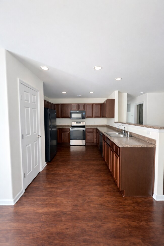 Building Photo - 89 Roseberry Cir