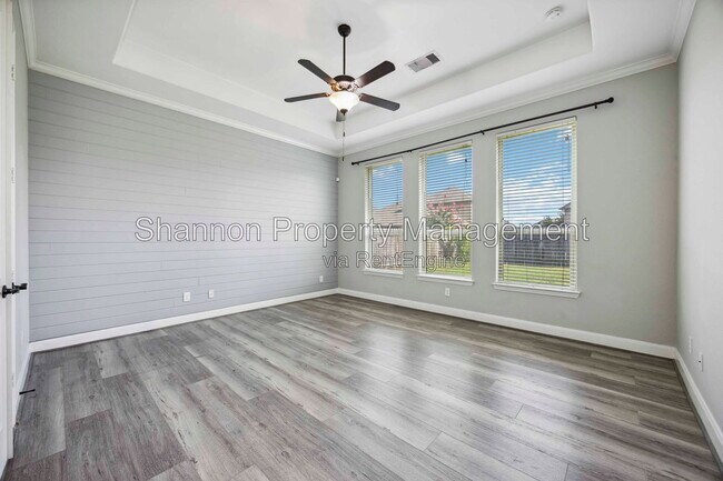 Building Photo - 13318 Cameron Reach Dr