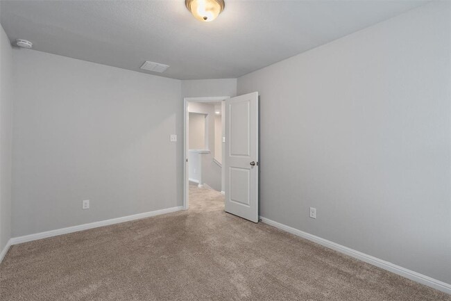 Building Photo - 17300 Antioch Ave