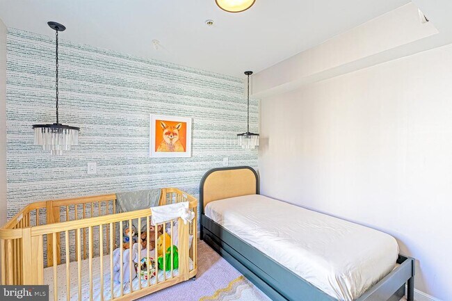 Building Photo - 3350 17th St NW