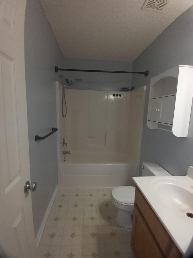 Building Photo - 3525 Drayton Dr